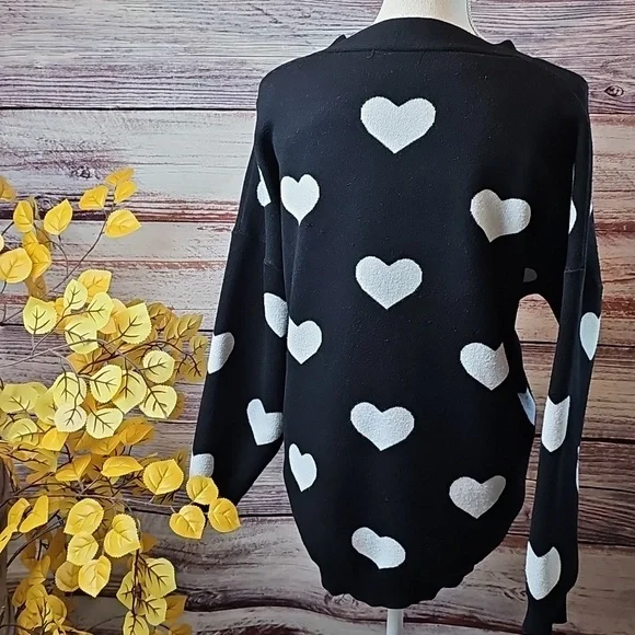 SHEIN BLACK WHITE HEART LONG SLEEVE BUTTON-UP SWEATER CARDIGAN - Picture 6 of 11